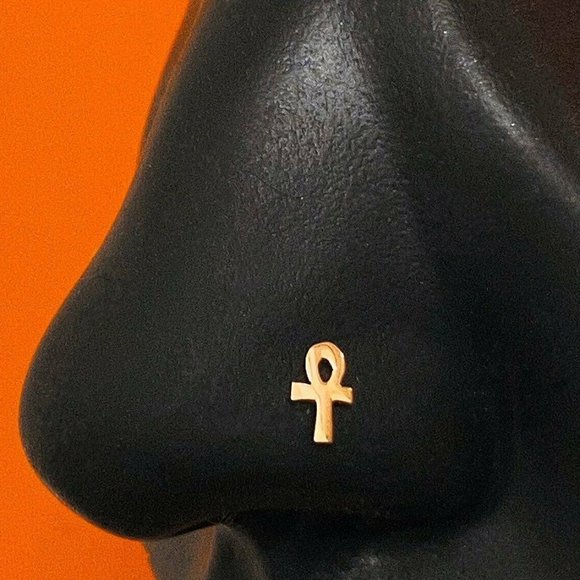14kt Ankh Nosestud In Ancient Egypt Beautiful Design Symbol Of Eternal Life - Picture 1 of 3